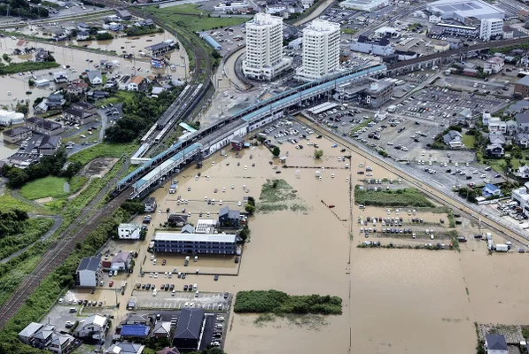 雨漏り点検・ゲリラ豪雨対策 坪井利三郎商店