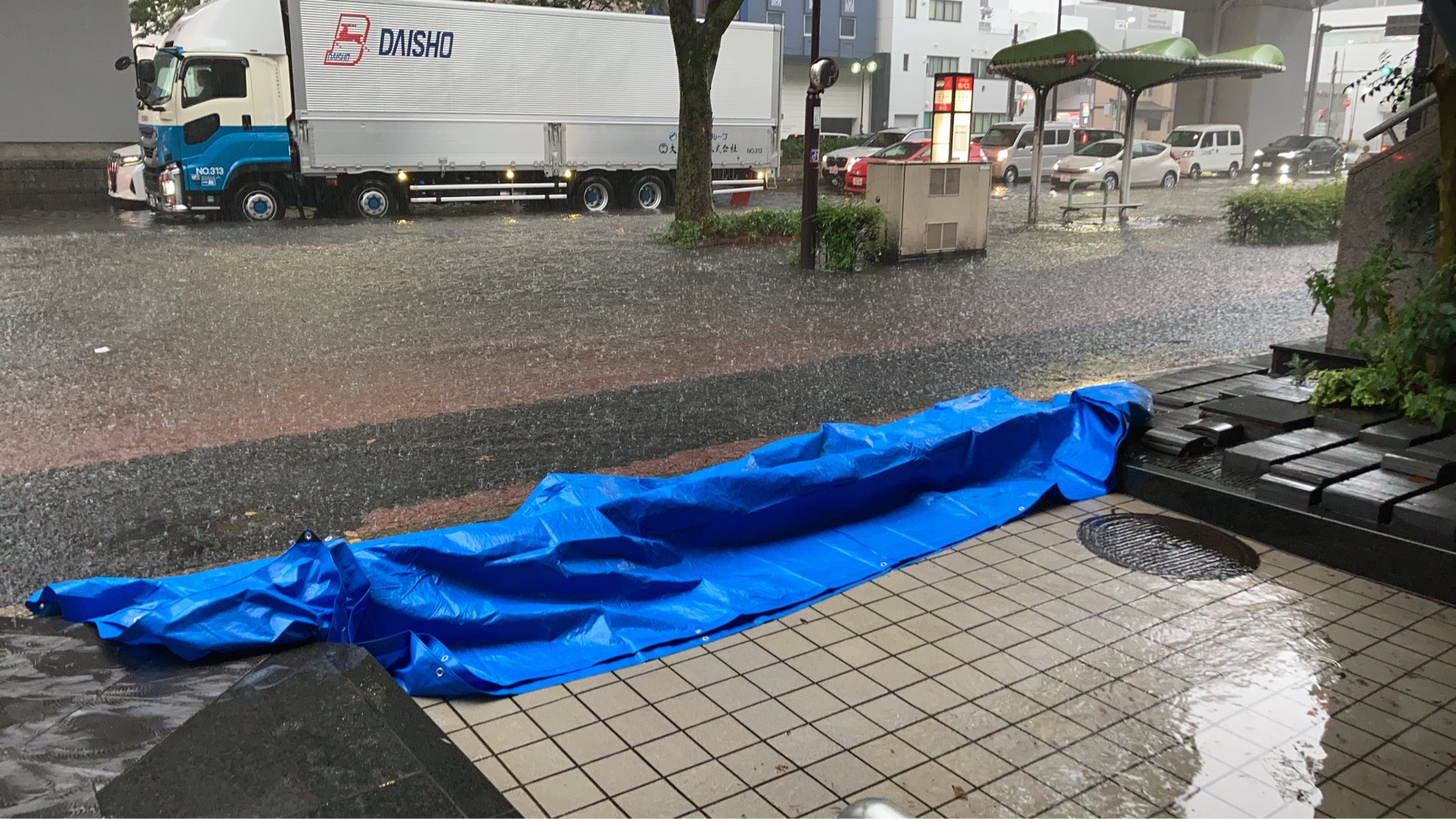 ついに名古屋にも大雨の脅威が！豪雨から考えるご自宅の雨漏り予防｜かわラボ