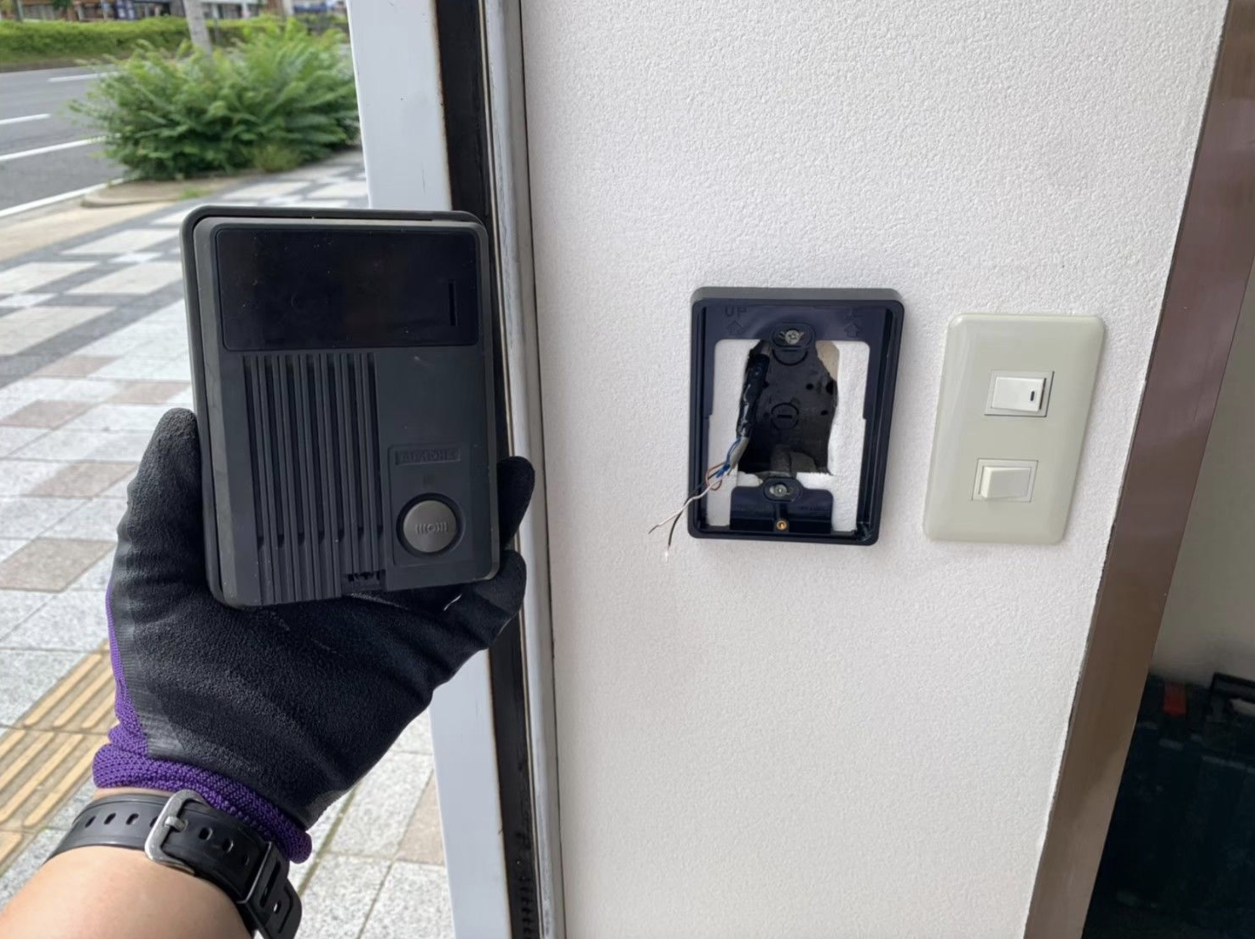 インターホン
