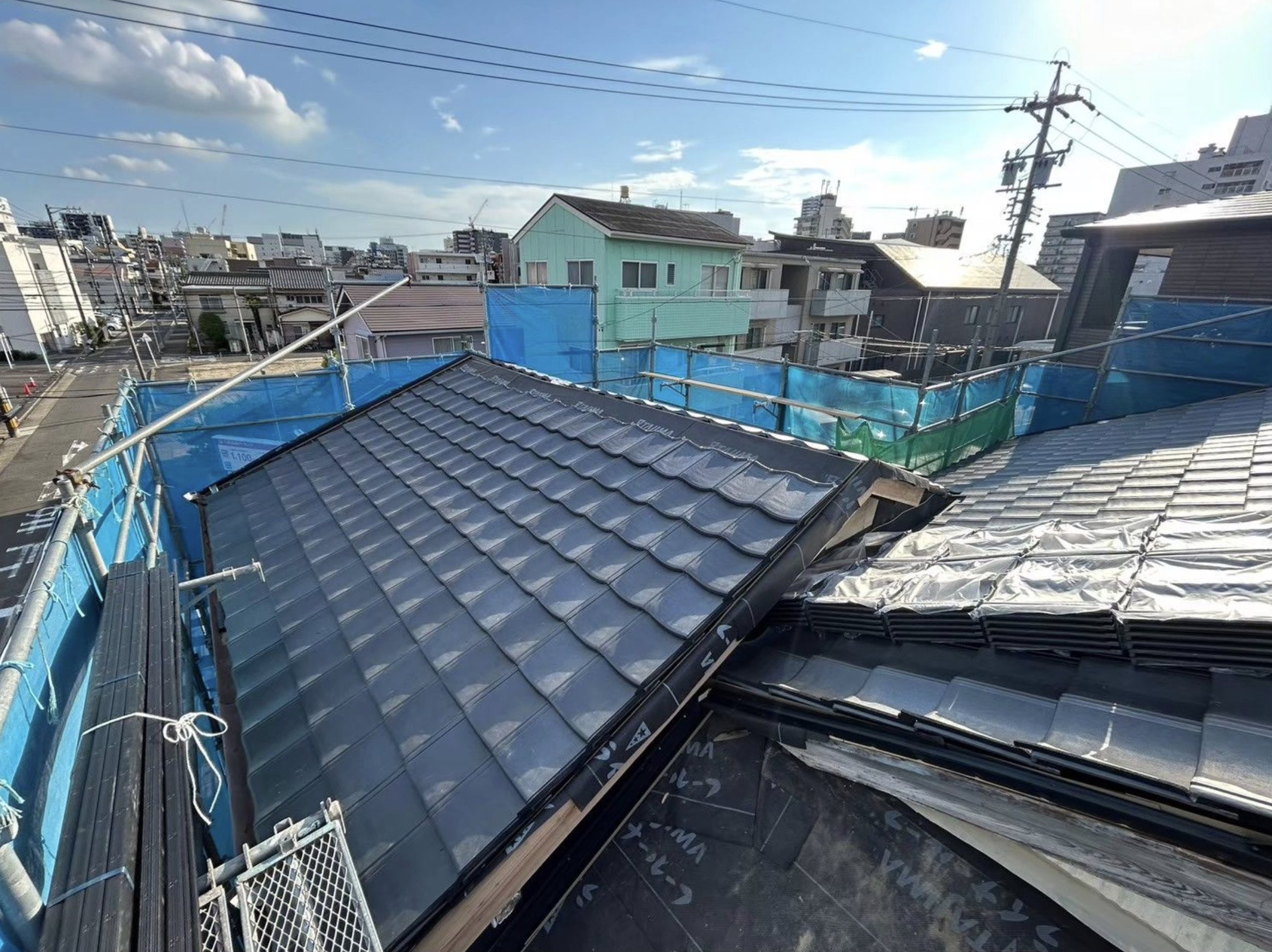 瓦屋根施工完了